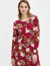 Pitkä yöpaita, Nanso Juhla